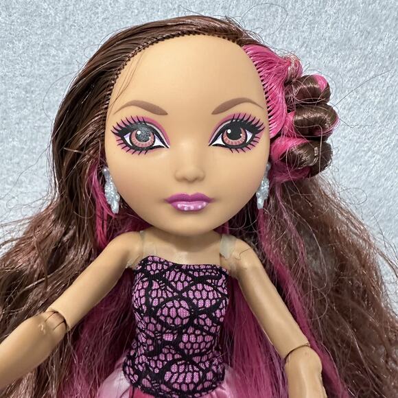 Ever After High Briar Beauty First Wave Chapter Doll 2012 - Picture 2 of 11